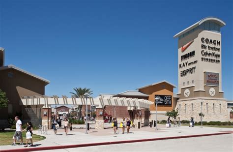 Houston Premium Outlets welcomes 3 new stores to Cypress mall.